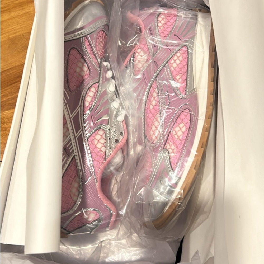 Bottega Veneta Pink and White Women's Sneakers